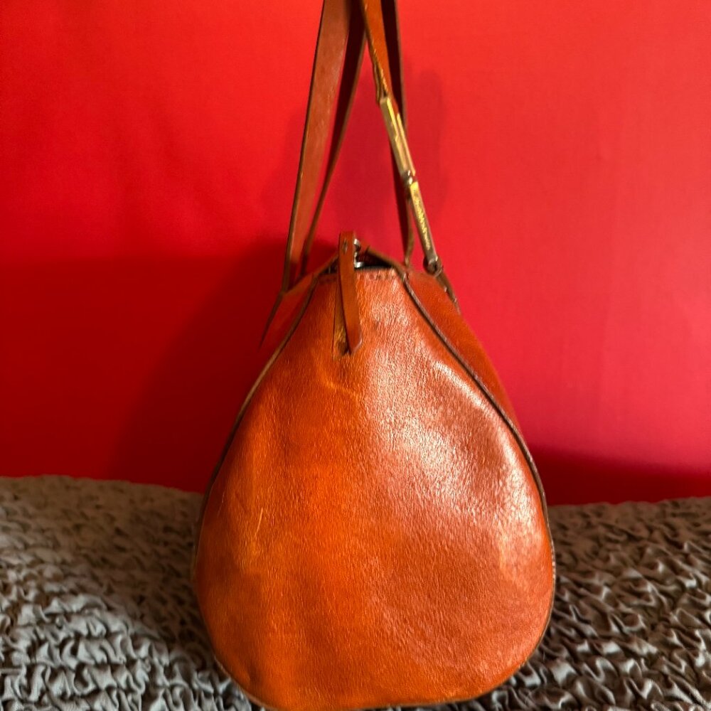 Gorgeous Burnt Orange Francesco Biasia Medium/Small Shoulder Bag - Soft Leather - Picture 4 of 9